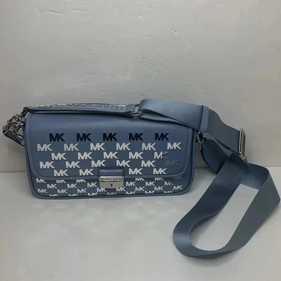 MICHAEL KORS Chambray Bag NWT - Picture 3 of 13